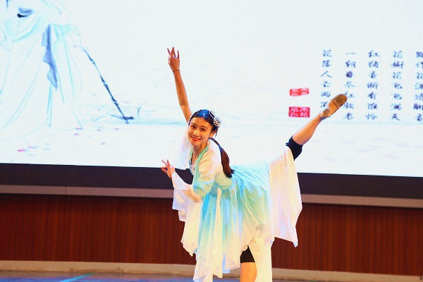 舞蹈《葬花吟》.jpg