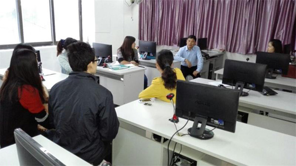 桂林交通技工学校实习座谈会