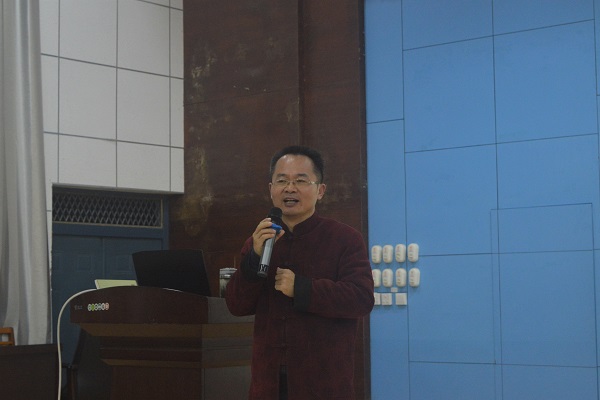 主讲人——陈广林老师 (2).JPG