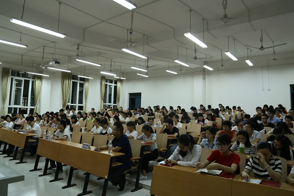 文学院活动现场