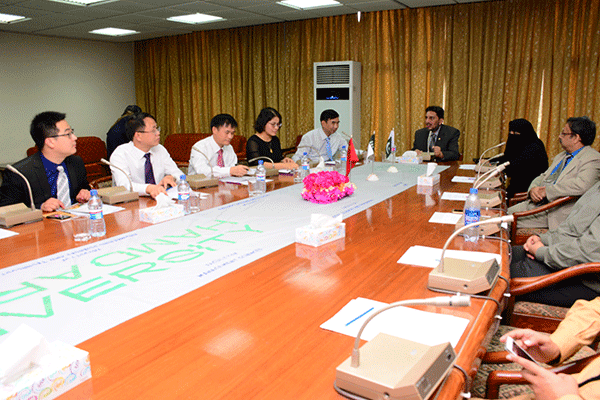 5.访问哈姆达德大学,双方举行工作会谈.png 5.访问哈姆达德大学,双方举行工作会谈.png