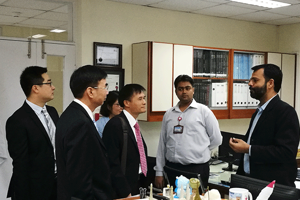 2.参观卡拉奇大学化学与生物科学国际中心的实验室.png 2.参观卡拉奇大学化学与生物科学国际中心的实验室.png