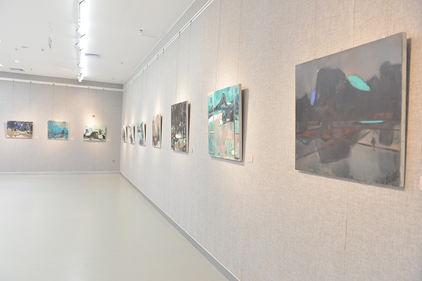 12 画展一角.jpg