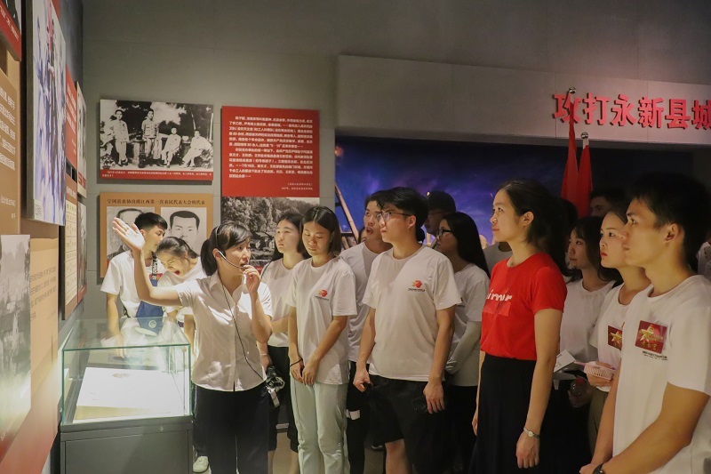 革命老区现场教学.jpg